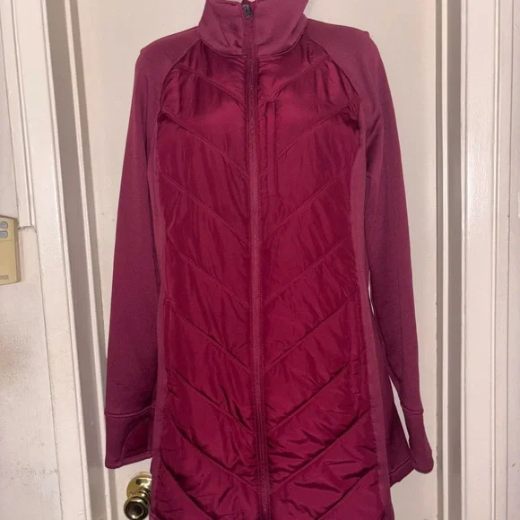 tek gear Jackets Coats Tek Gear Red Puffer Jacket With